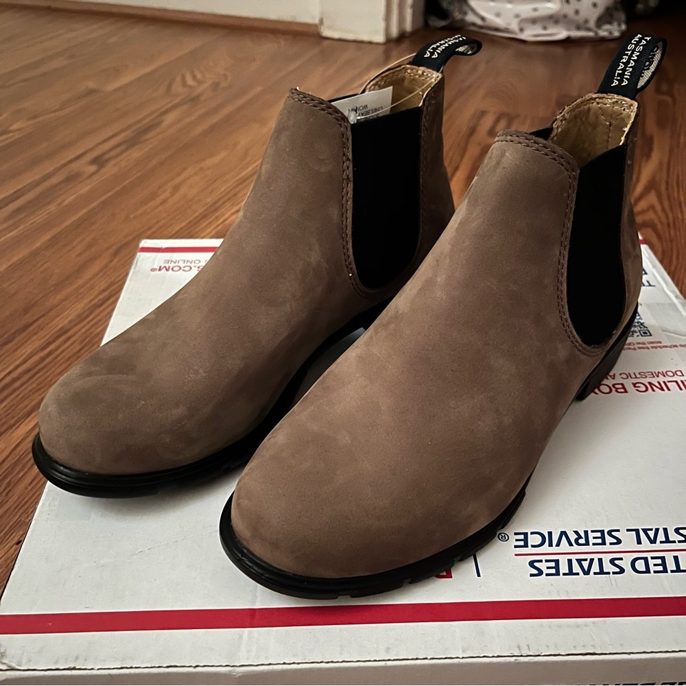 Blundstone 1974 Stone Ankle Chelsea Boot - Picture 10 of 11